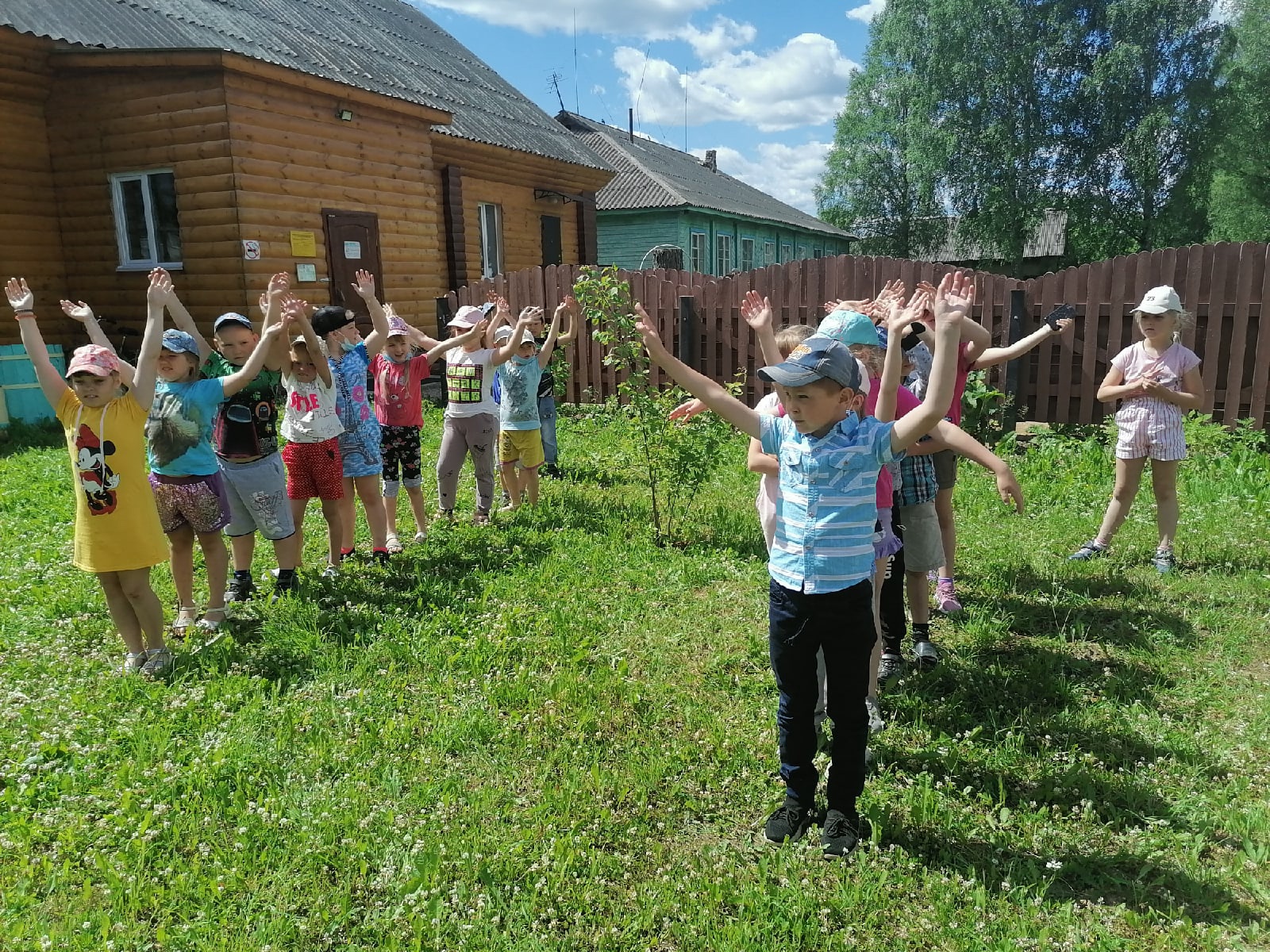 В Тверской области детей познакомили с сандовской дикой природой