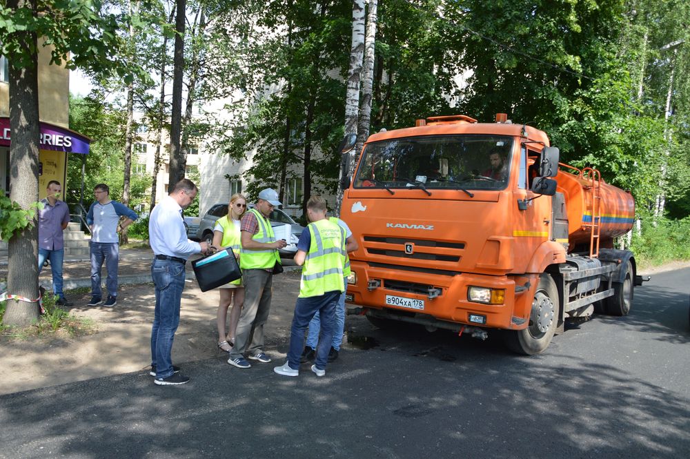 В Твери специальная комиссия проверяет качество ремонта дорог