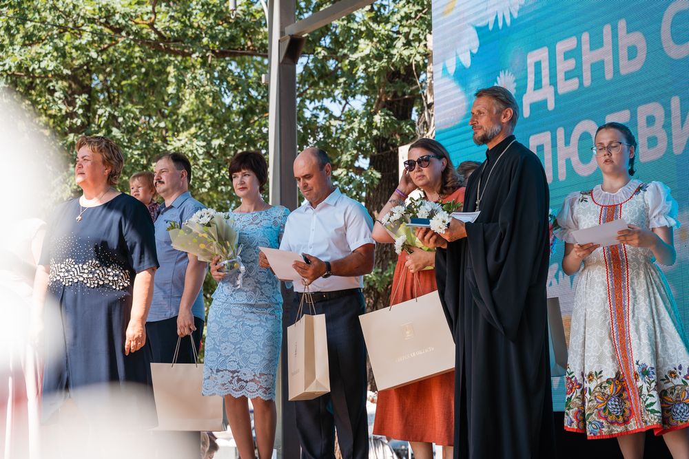 В Тверской области медалями «За любовь и верность» наградили 19 семейных пар