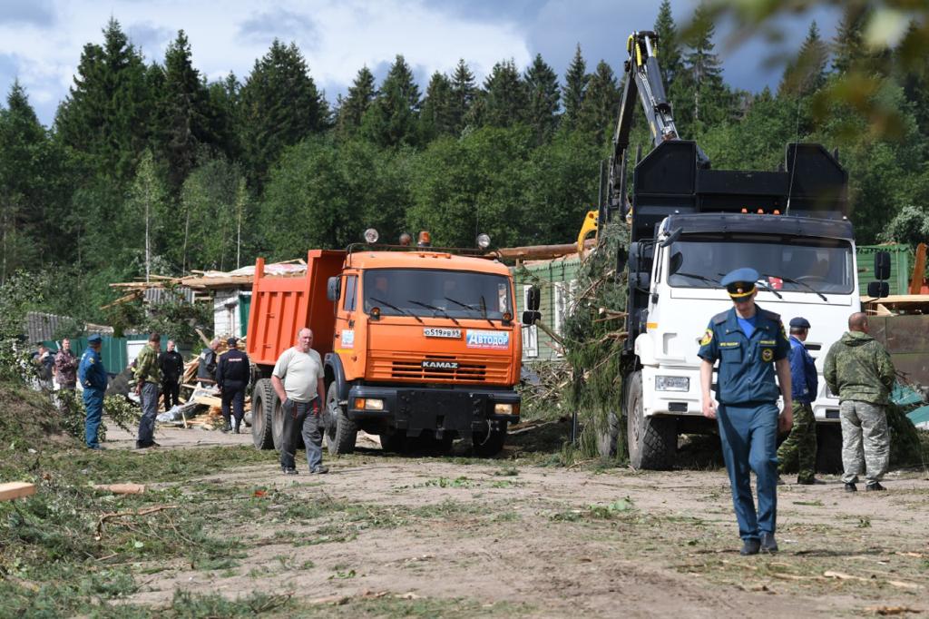 Губернатор Игорь Руденя поручил приобрести жилье для андреапольцев, чьи дома разрушила стихия