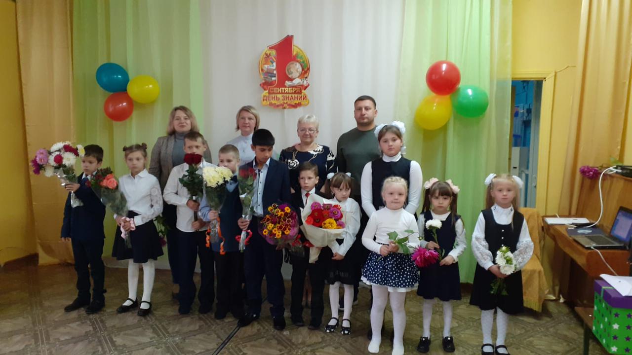 Депутаты приняли участие в торжественных линейках в Тверской области