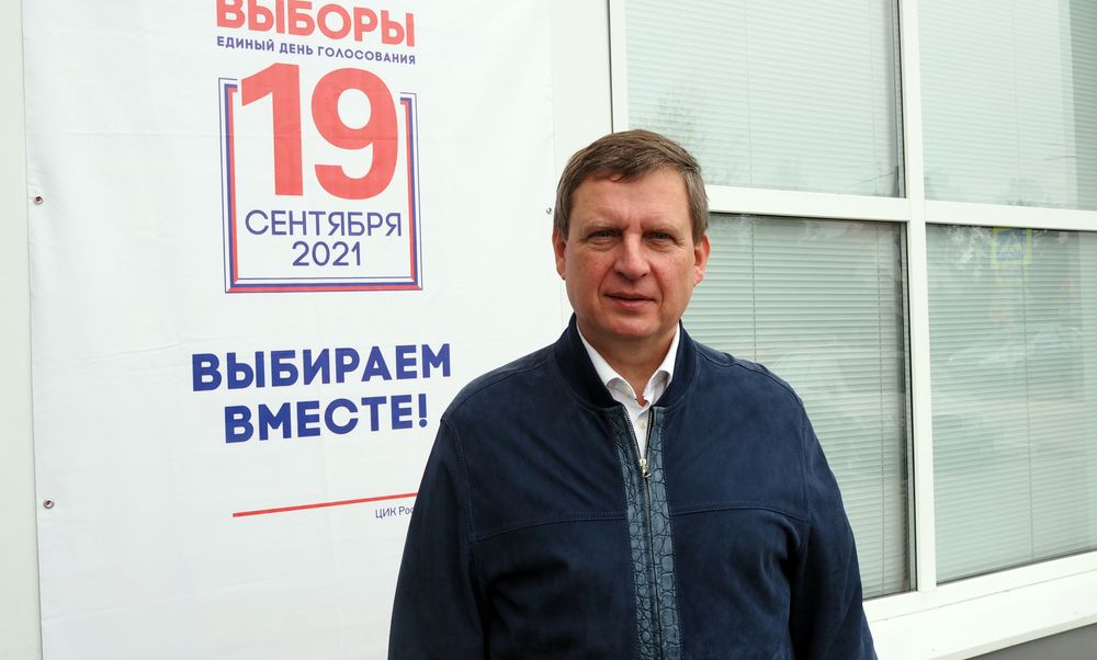 Сенатор Андрей Епишин проголосовал в Твери
