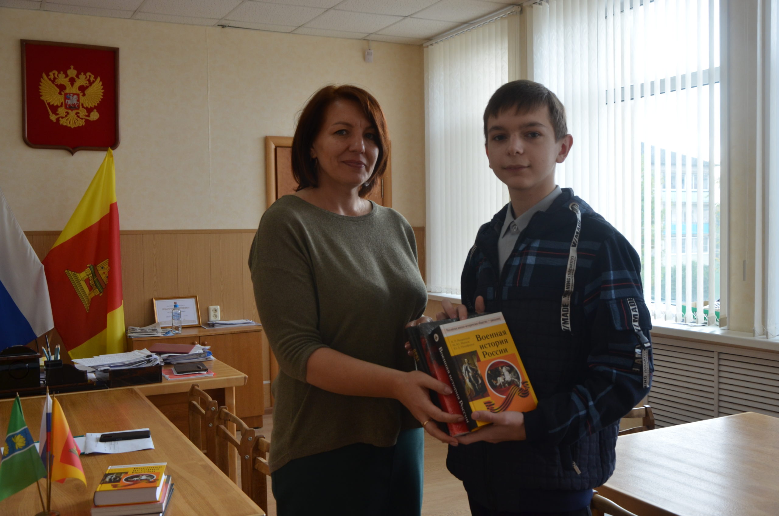Два победителя Диктанта Победы из Кувшиновского района получили свою награду