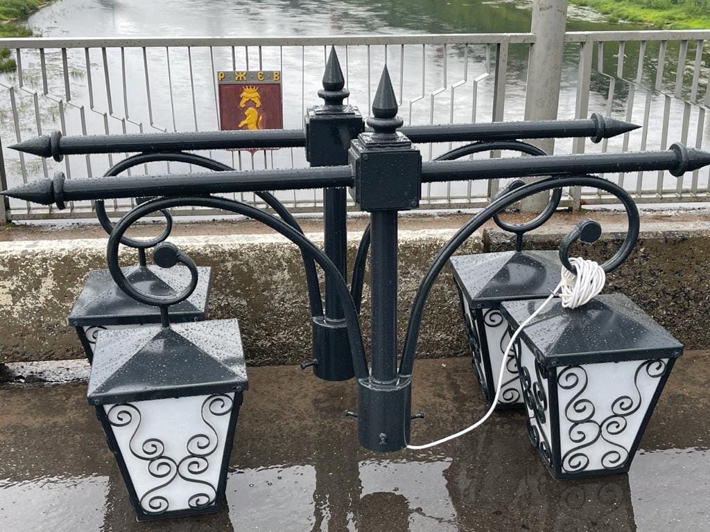 В Ржеве модернизировали на мосту уличное освещение