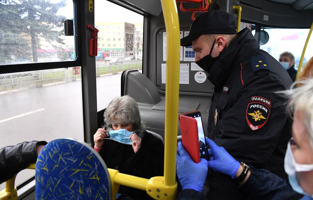 80 пассажиров автобусов оштрафованы в Тверской области за отсутствие масок