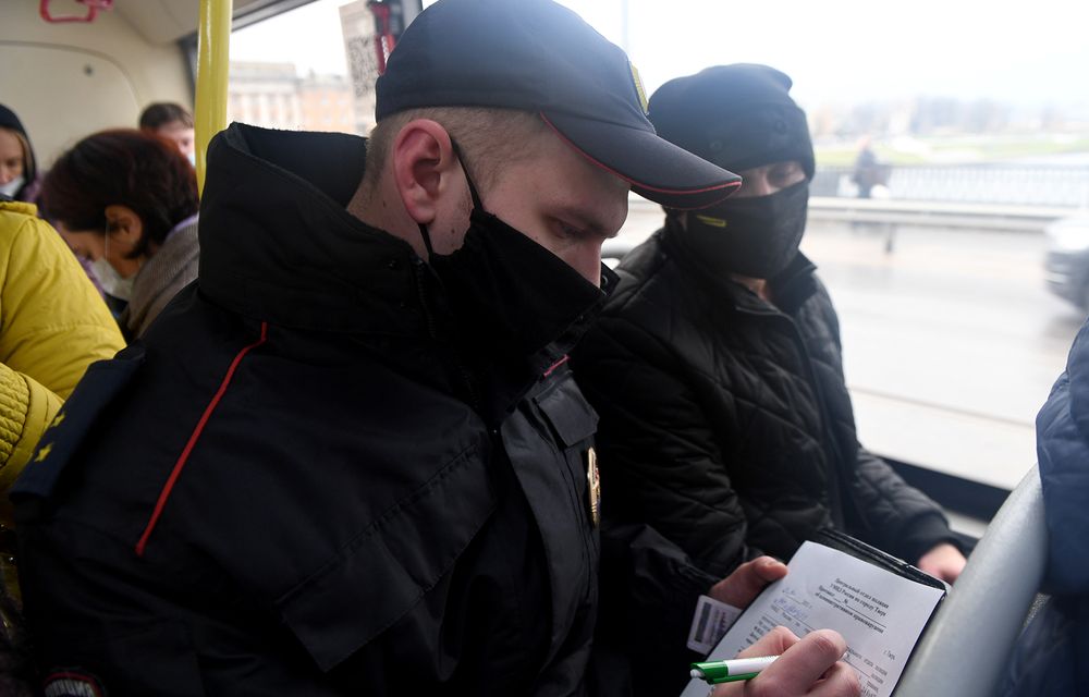 80 пассажиров автобусов оштрафованы в Тверской области за отсутствие масок