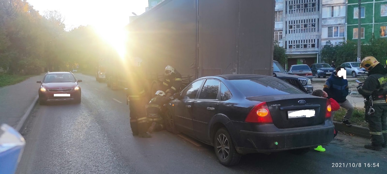 Мужчину доставили в больницу после ДТП на улице Седова в Твери