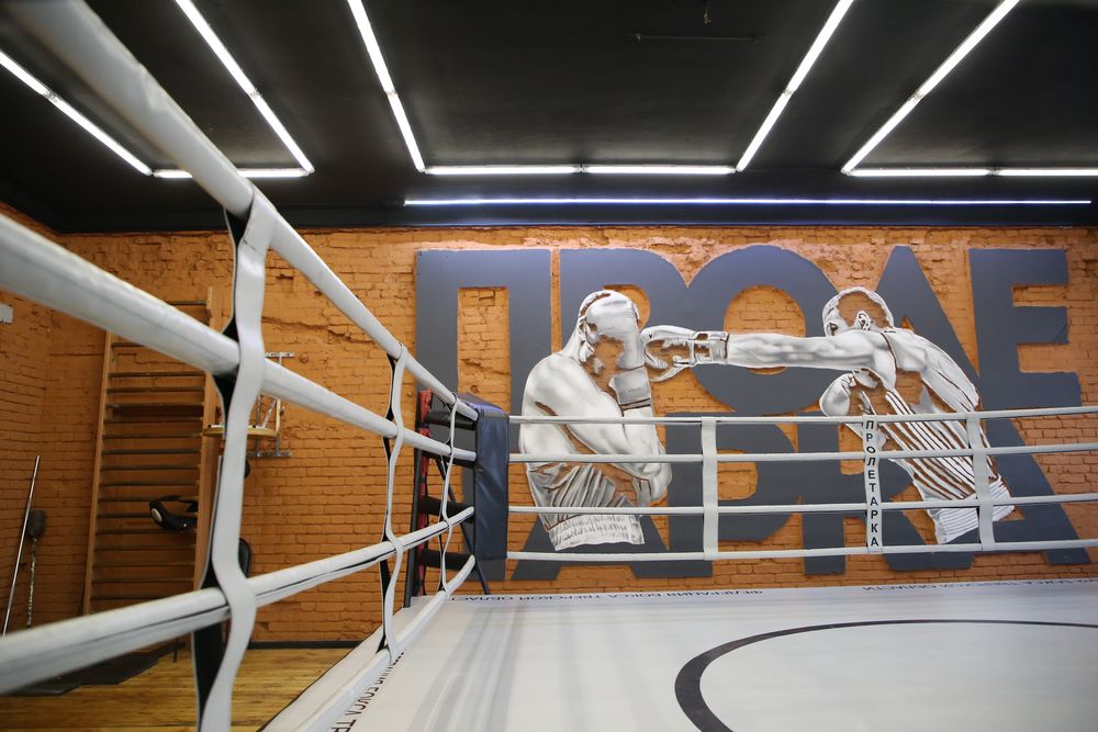 В Твери после ремонта открылся зал бокса в «Пролетарке»
