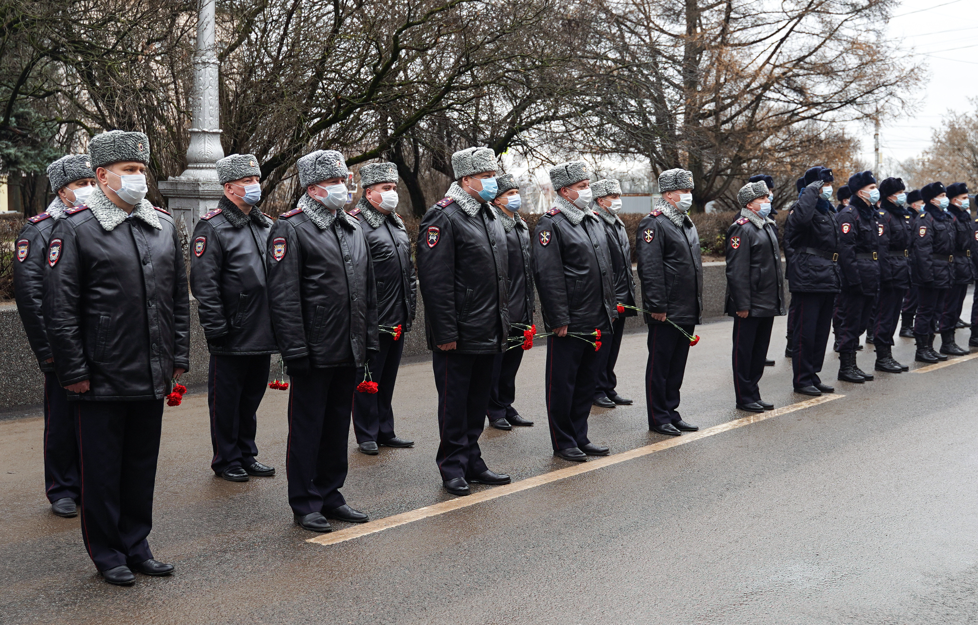 Игорь Руденя принял участие в траурном митинге в память о погибших сотрудниках органов внутренних дел