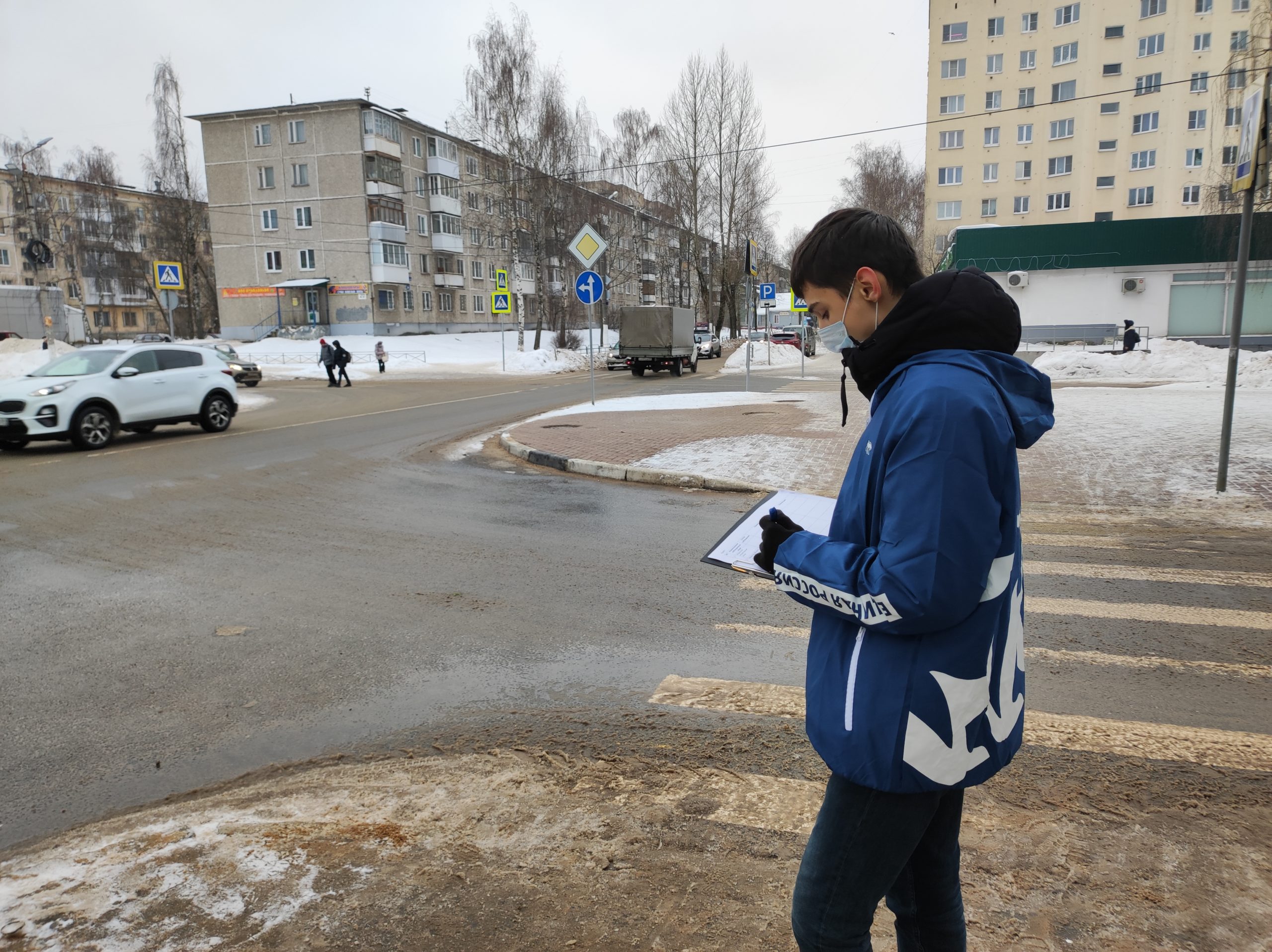 Активисты партии "Единая Россия" продолжают мониторинг состояния дорог в Твери