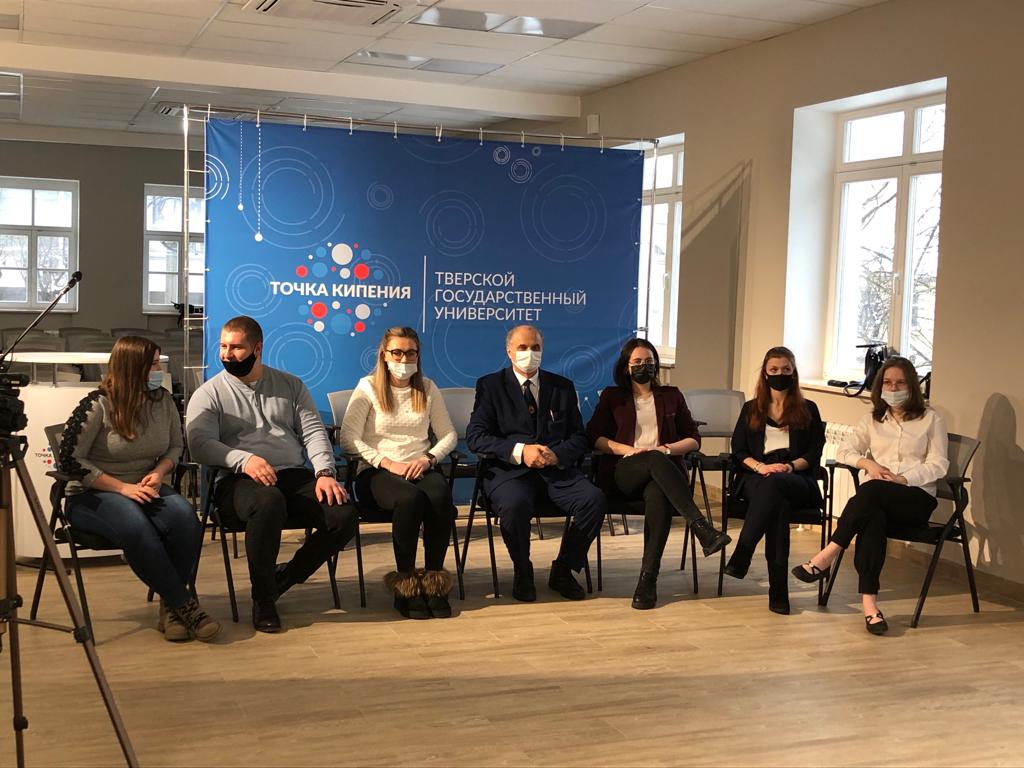 Игорь Руденя в День российского студенчества провел встречу с активистами тверских вузов