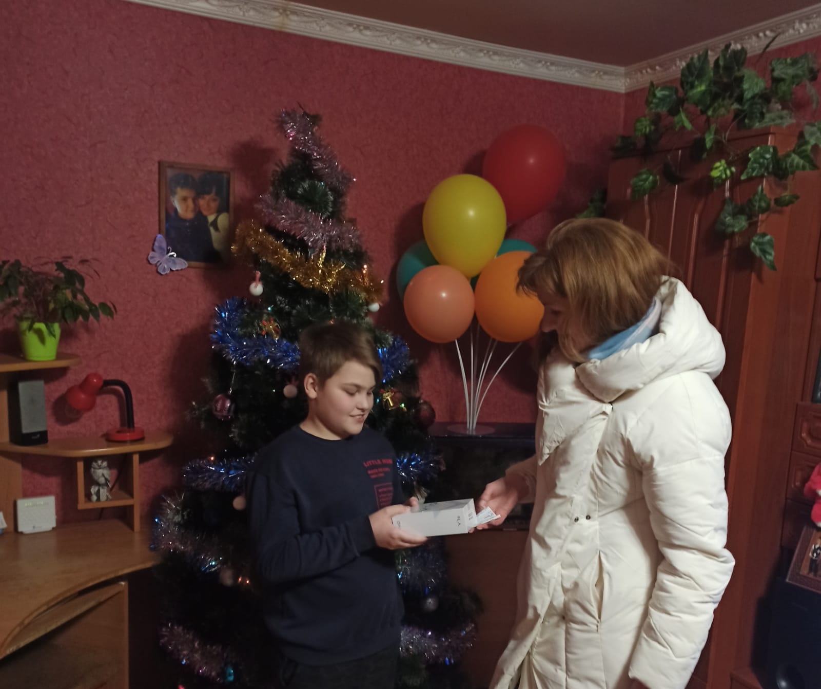 Партия «Единая Россия» продолжает исполнять акцию «Ёлка желаний» в Тверской области