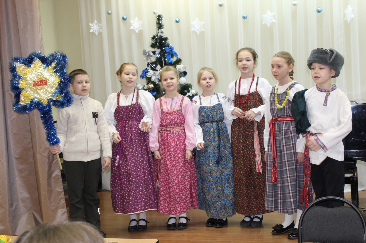 В Лихославле дети и родители прошли традиционный рождественский квест