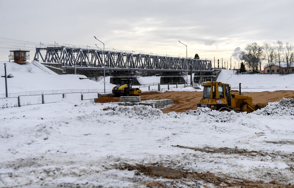 Самые современные технологии: Игорь Руденя осмотрел площадку строительства Западного моста в Твери и провёл совещание