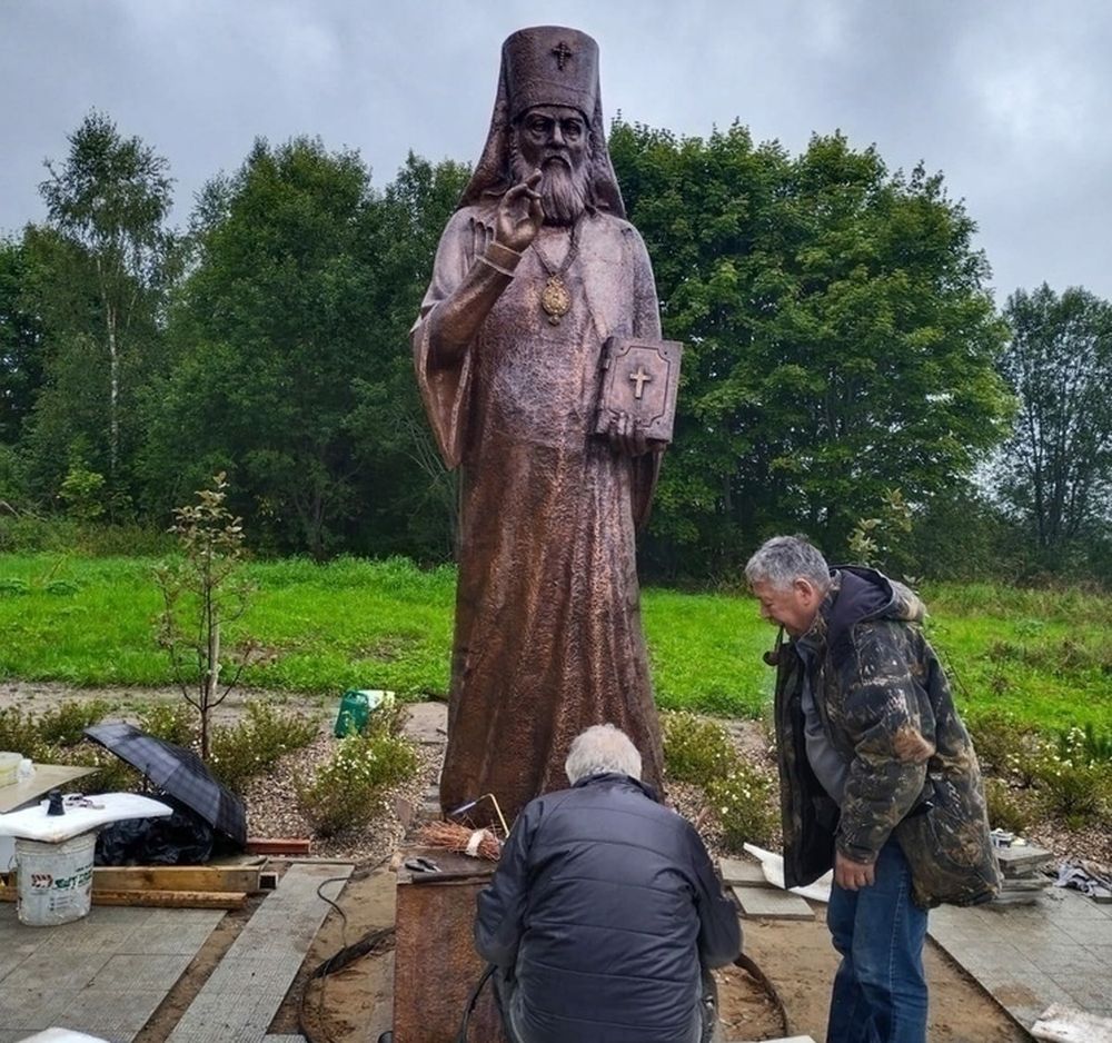 В Оленинском муниципальном округе установили памятник первому архиепископу  Токийскому | официальный сайт «Тверские ведомости»