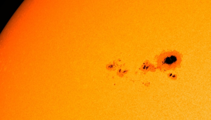 Фото сделано с космических коронографов LASCO