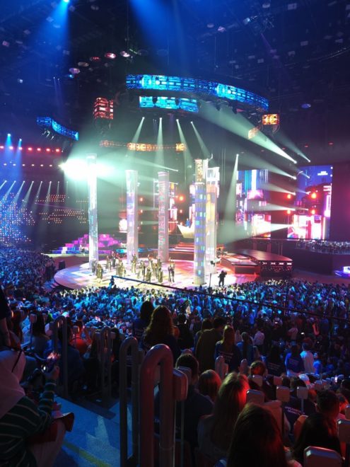 photo 5411323386535204595 y