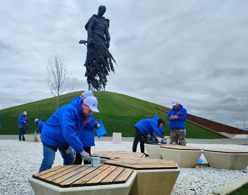 db44c1e7 1484 4b71 ba4f 04dd3248c04b