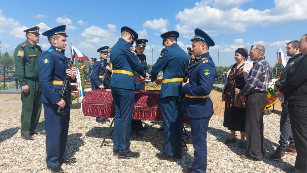 похороны королев иван бологое 3