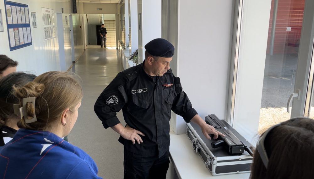 КАНИКУЛЫ С РОСГВАРДИЕЙ 3