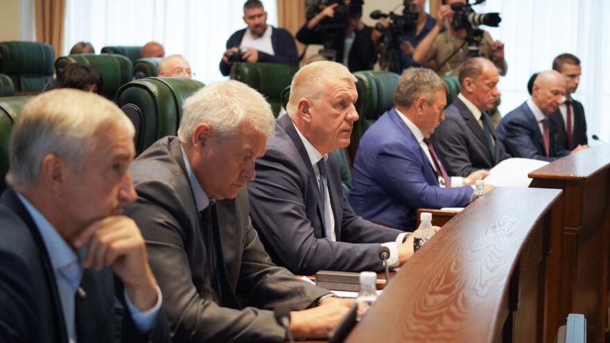 председатели комитетов