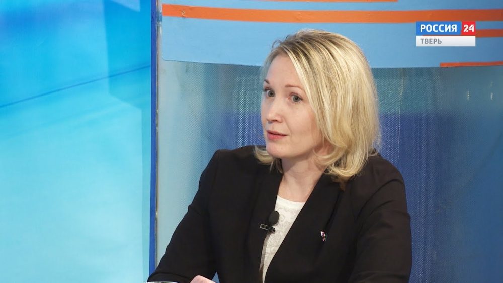 Анна Колодько: Люди все чаще предпочитают жить вместе в зарегистрированных отношениях.