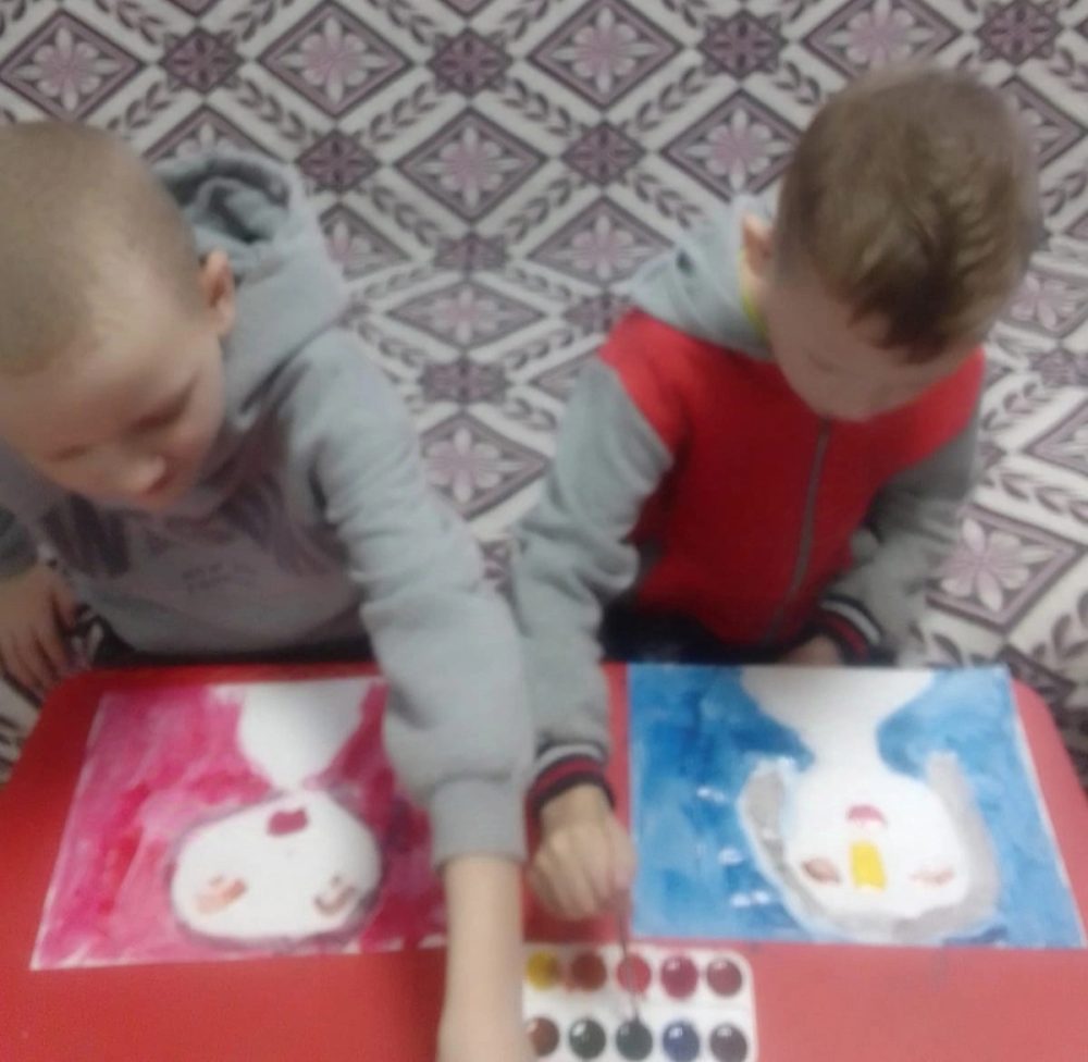 фировский округ дети рисуют маму