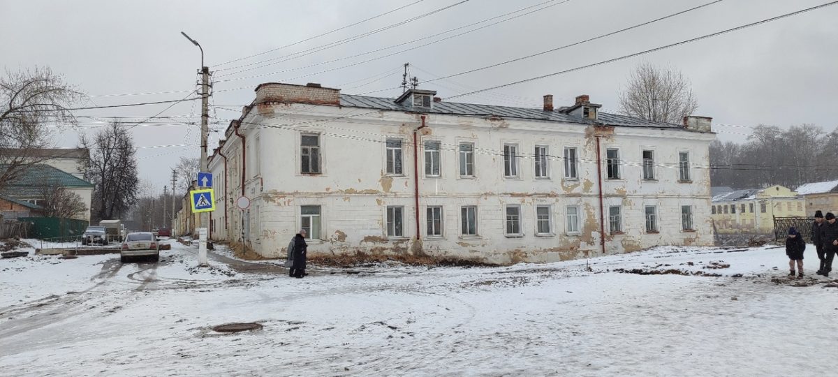 Бывший драмтеатр в наши дни, март 2025 года. Фото: Сергей Савинов