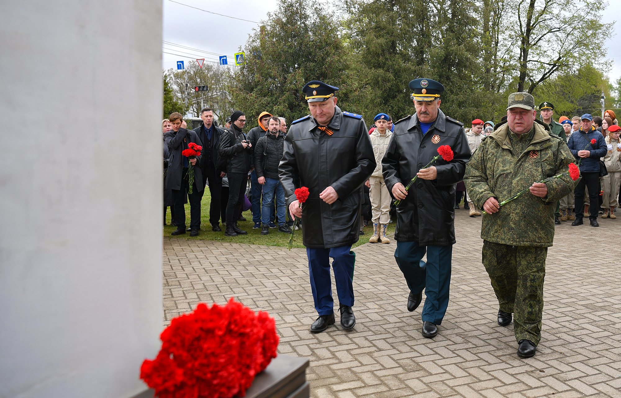 открытие памятника Паши Савельевой