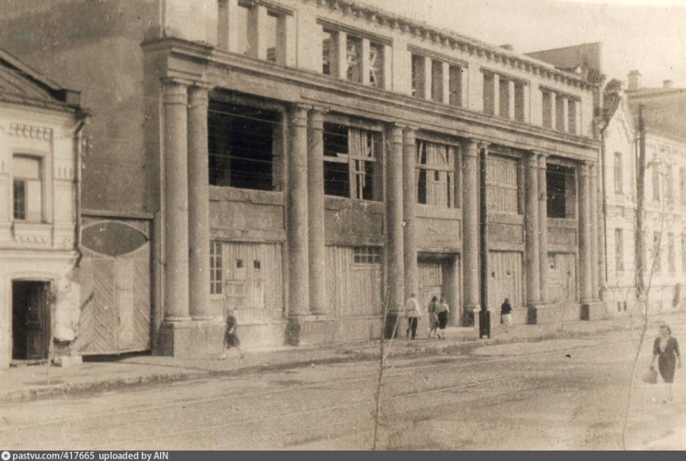 Ателье мод на Урицкого. 1944 год. Фото: pastvu.com/авторство не указано