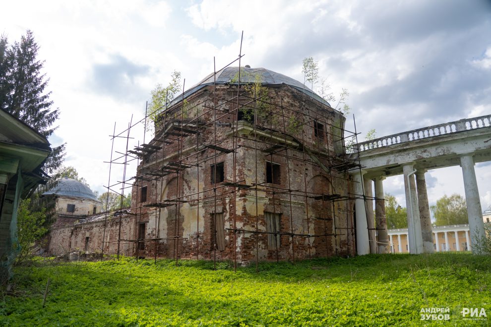 Усадьба Раек