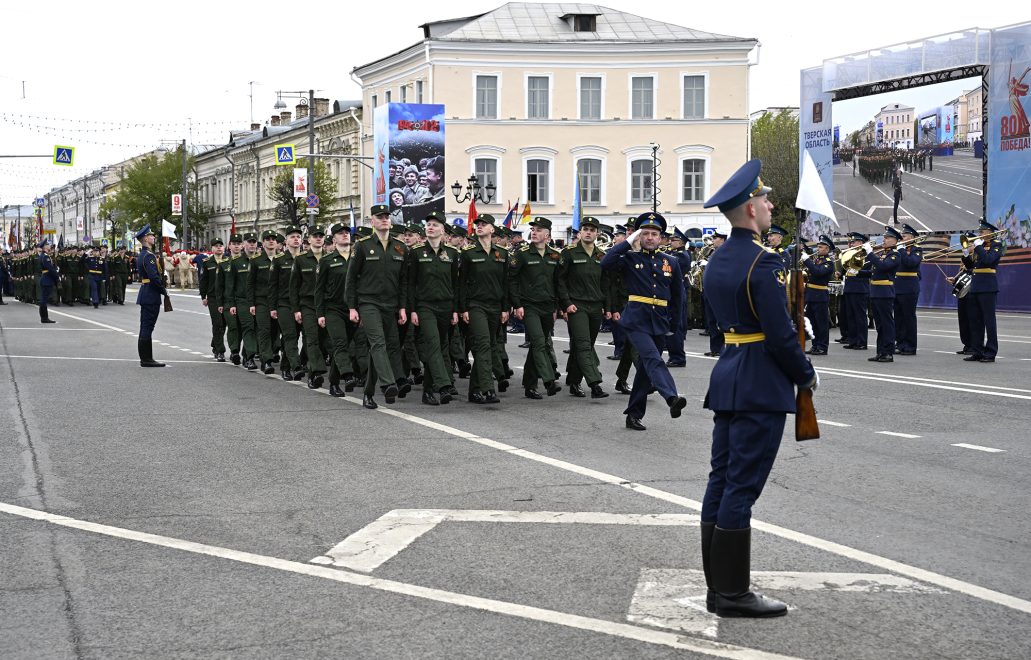 парад в твери (12)