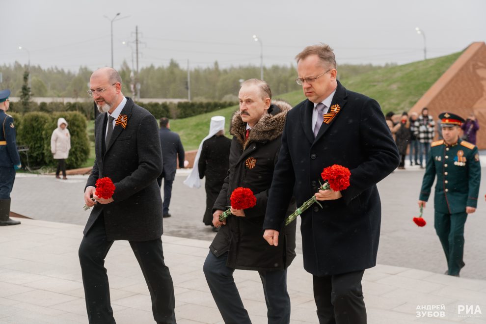 цветы мемориал 9 мая (3)