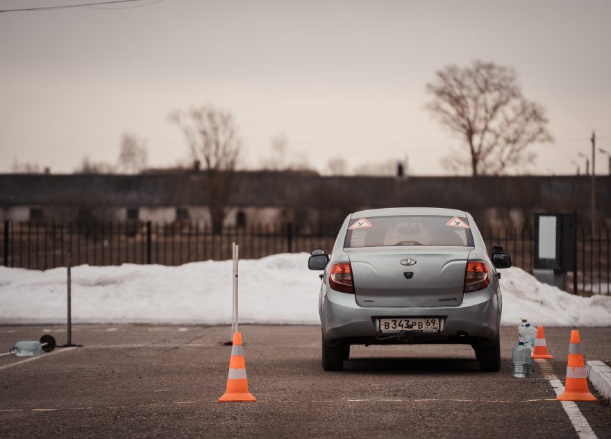 учебный автомобиль