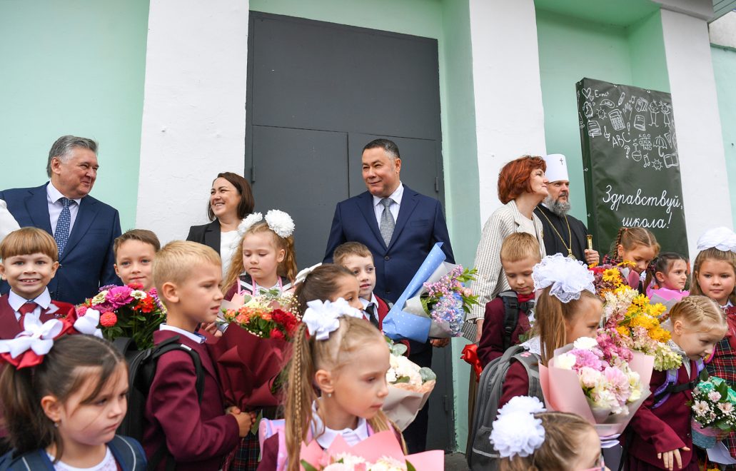 1 сентября, линейка, день знни, 10 гимназия (11)