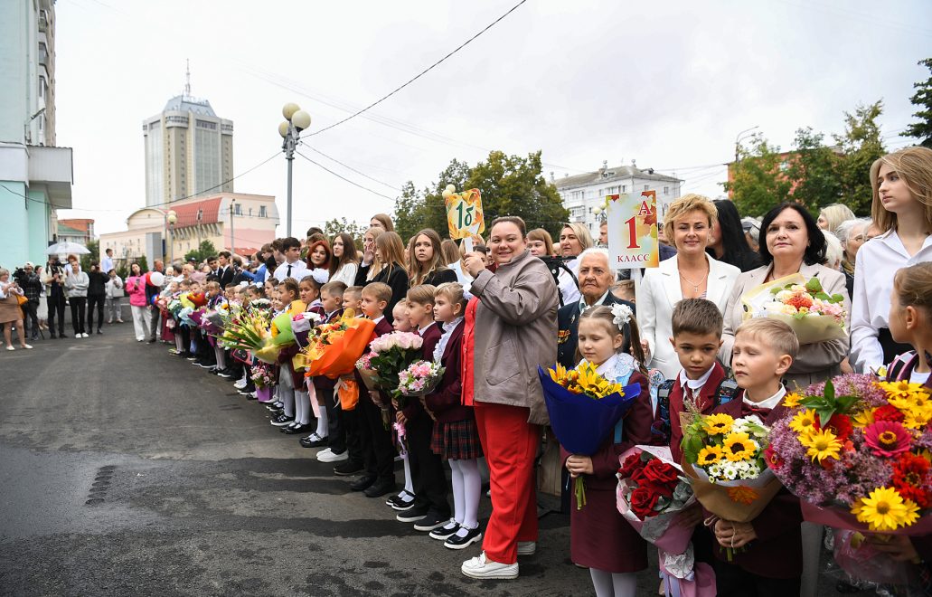 1 сентября, линейка, день знни, 10 гимназия (12)