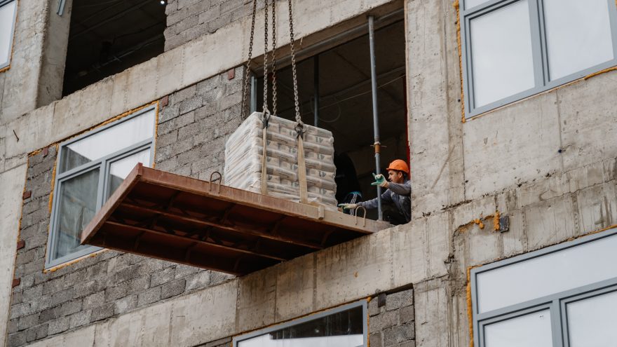 Продолжается строительство детской областной больницы МШ