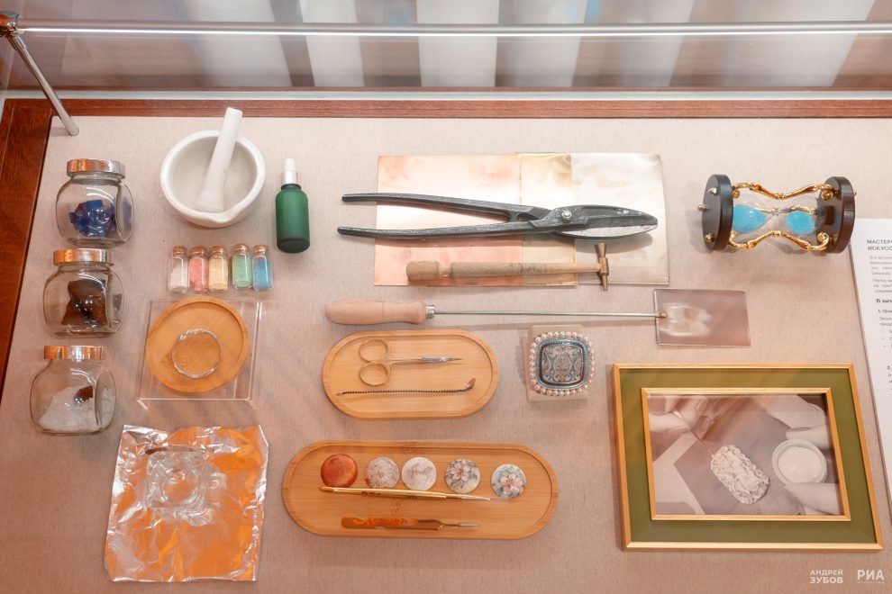 Сокровища Лиможа огненная живопись на эмали XII – XX веков (1)