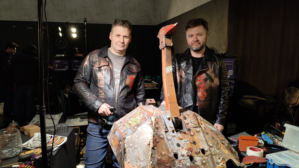 битва роботов (1)