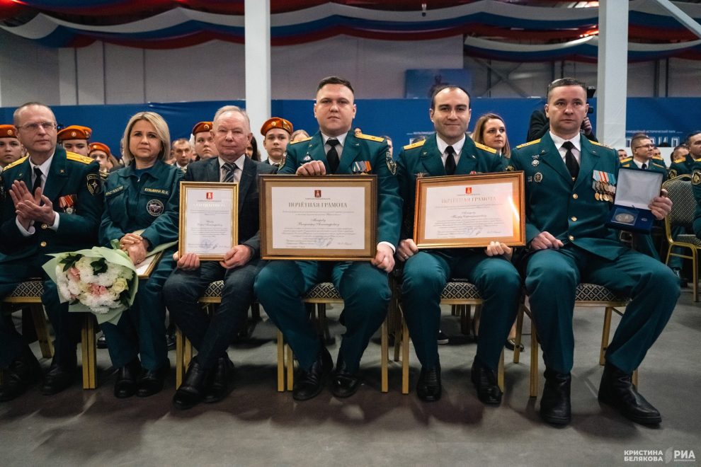 спасатели МЧС, награждение (1)