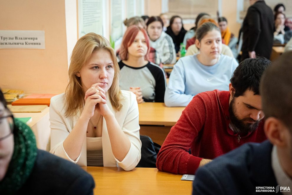 истфак, студенты, Плотников