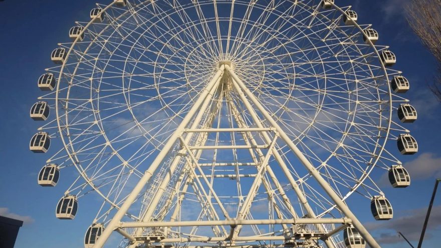 колесо обозрения