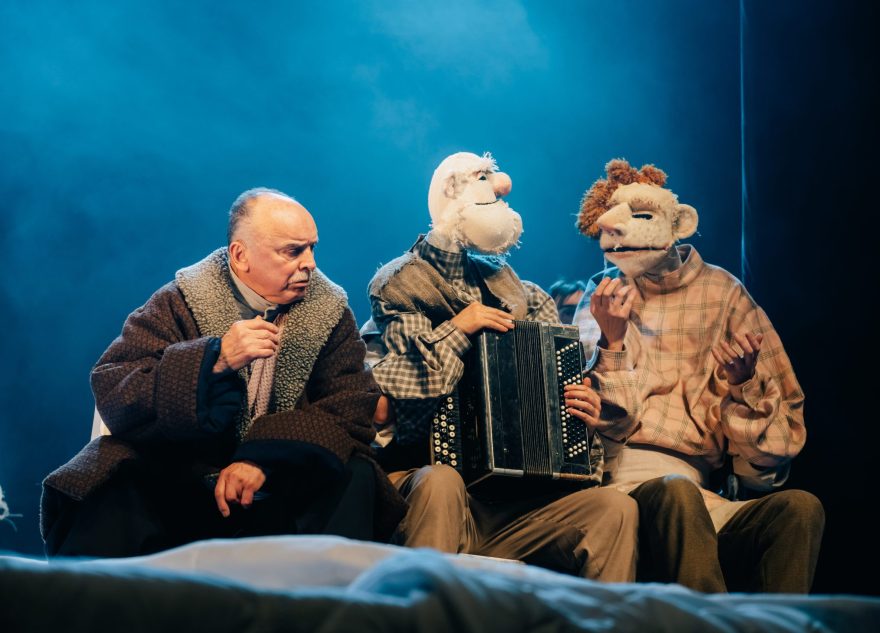 фото Полина Юдина сцена из спектакля театра кукол Обломов