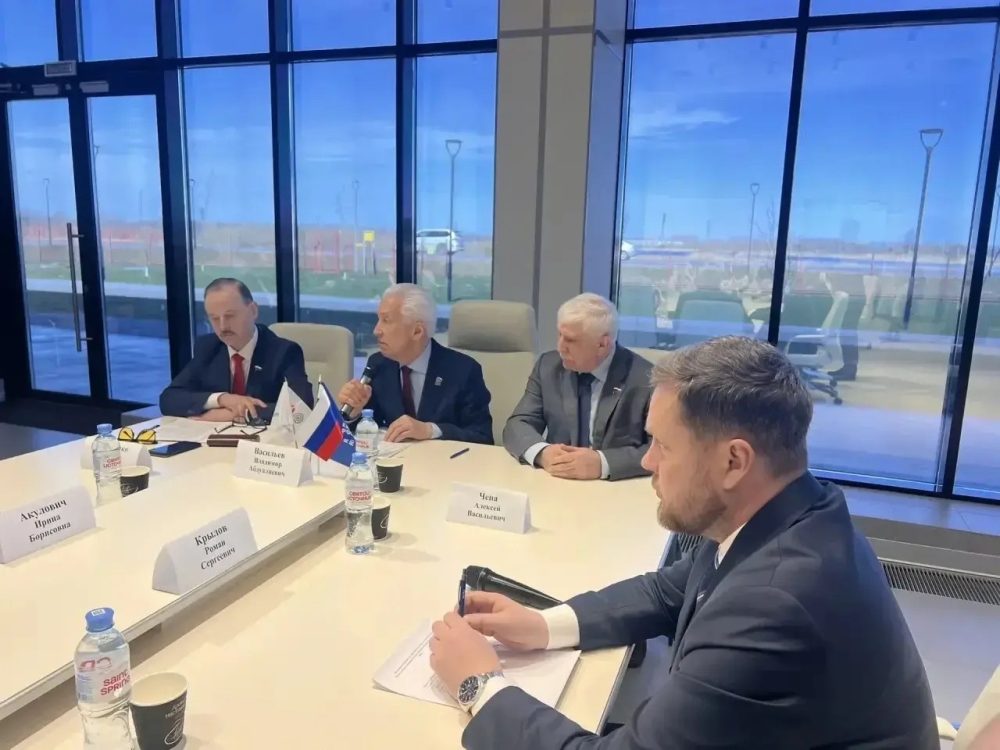 Владимир Васильев выступил на круглом столе в Ржеве