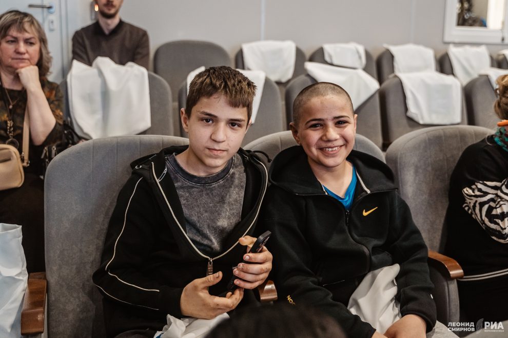 подростки (2)