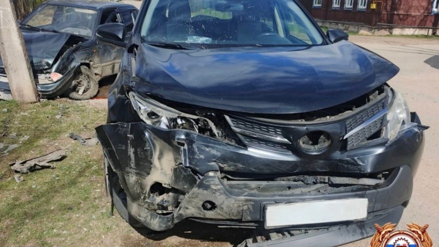 две иномарки столкнулись в осташкове