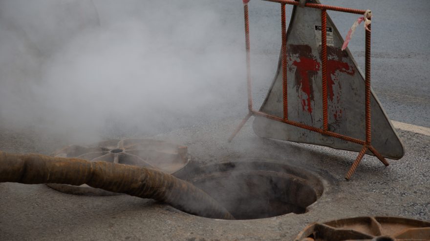 труба, прорыв