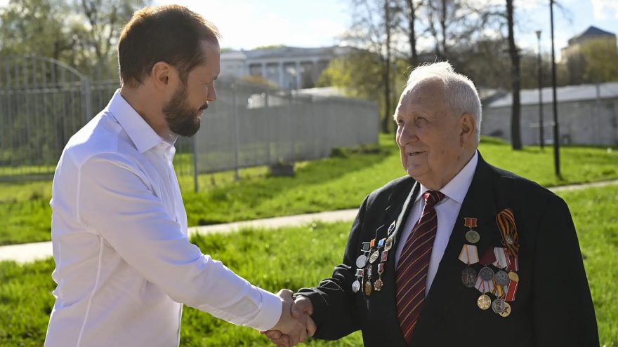 Виталий Королев, Торжок