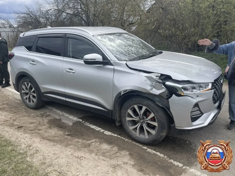 В поселке Редкино столкнулись два автомобиля
