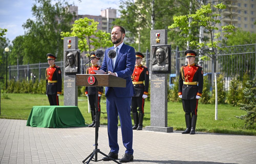 В Твери открыли стелы выпускников Тверского суворовского училища Василия Марзоева и Павла Ендовицкого